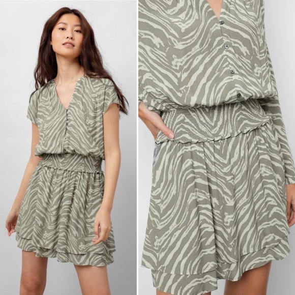 Rails Safari Wild Cat Jasmine Dress Smocked Long Sleeve V-Neck Mini Green Small - Picture 8 of 8